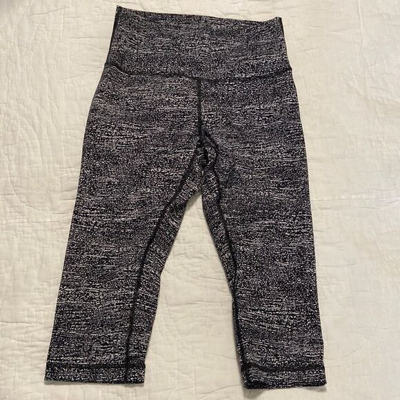 Lululemon Wunder Under Cropped Leggings size 6 - Picture 1 of 6
